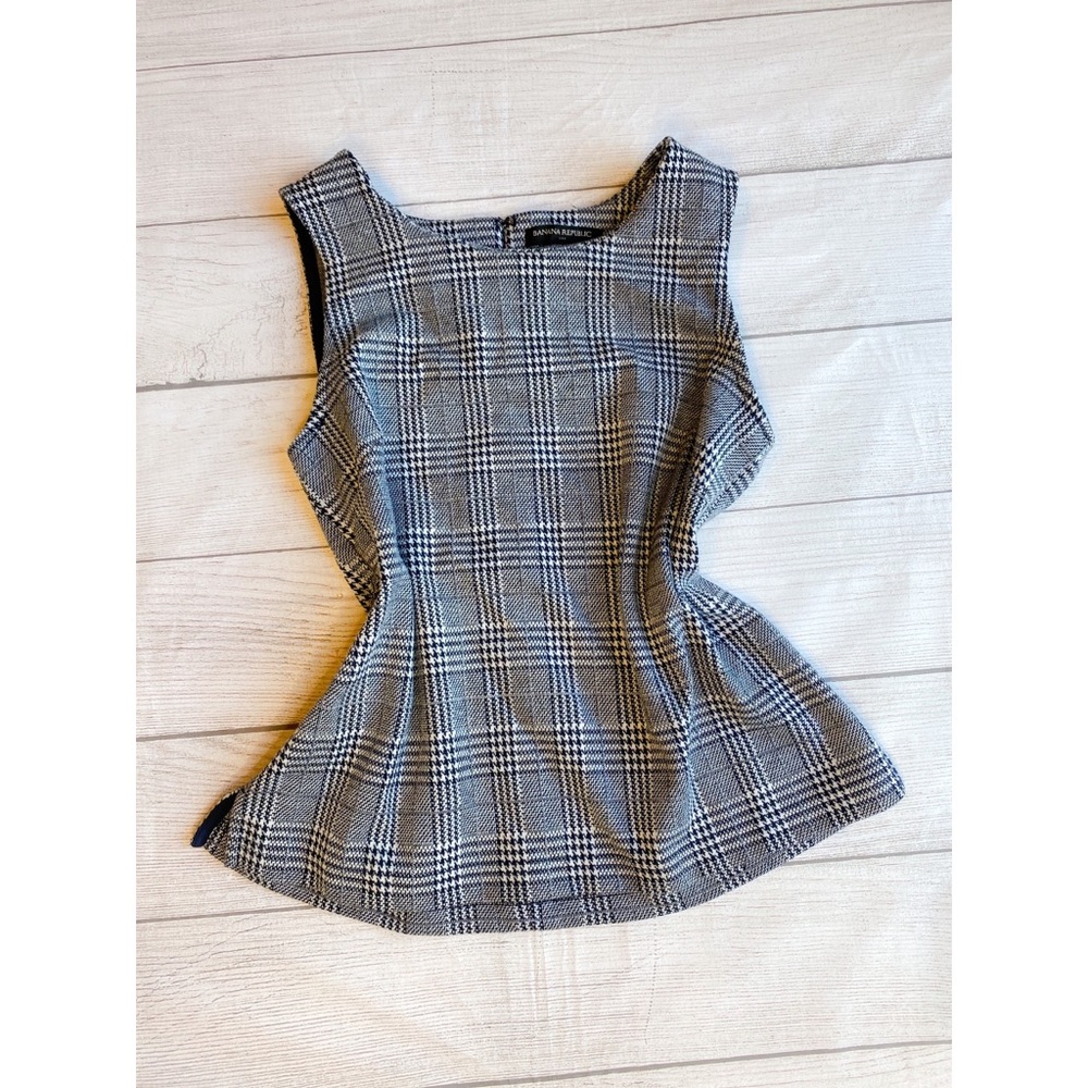 Houndstooth/Checkered Pattern Banana Republic Blouse